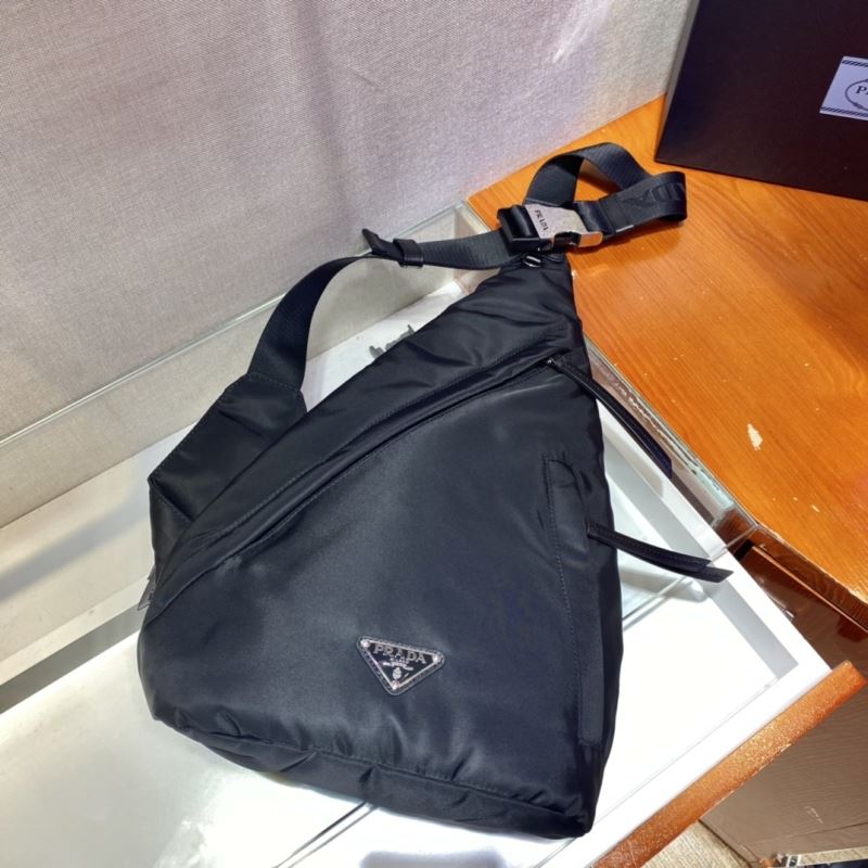 Pra*a triangle pouch
